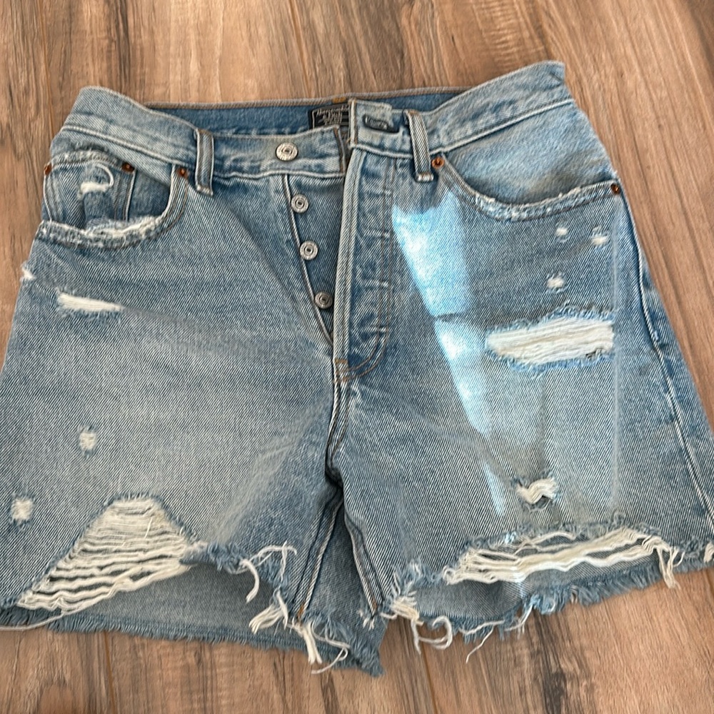 Abercrombie high rise 4” short